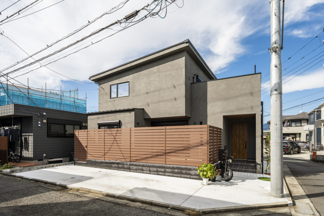 平屋でも二階建てでもない「半平屋」という選択肢